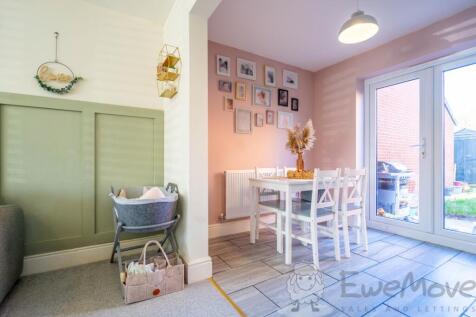 Lounge into Kitchen-Diner