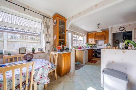 Kitchen Diner (2)