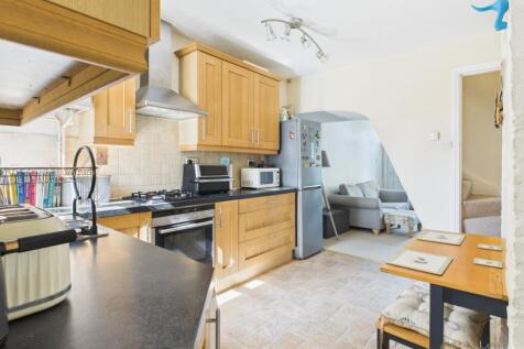 Kitchen- Mark Stephens EweMove Newmarket and Soham