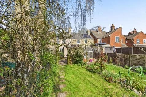 Garden- Mark Stephens EweMove Newmarket and Soham 