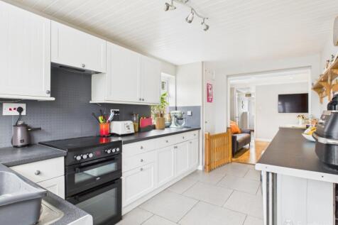 Kitchen- Mark Stephens EweMove Newmarket and Soham
