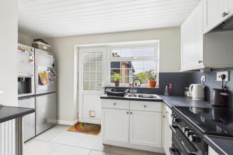Kitchen- Mark Stephens EweMove Newmarket and Soham