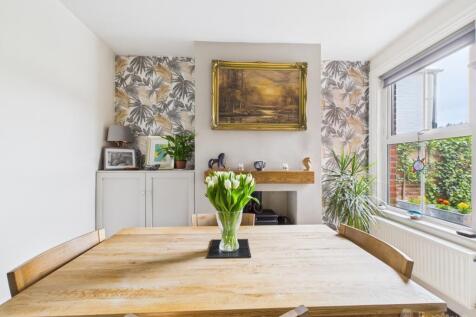 Dining Room- Mark Stephens EweMove Newmarket and S