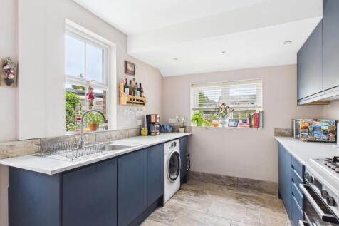 Kitchen- Mark Stephens EweMove Newmarket and Soham