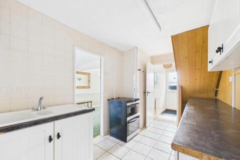 Kitchen- Mark Stephens EweMove Newmarket and Soham