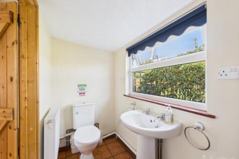 Downstairs WC- Mark Stephens EweMove Newmarket and