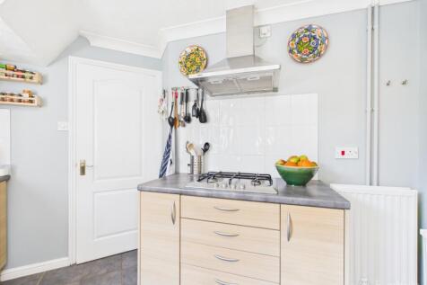 Kitchen- Mark Stephens EweMove Newmarket and Soham