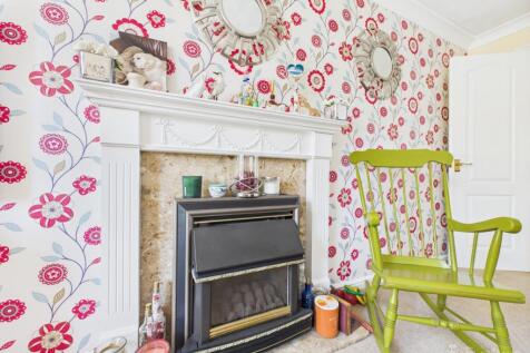 Living room- Mark Stephens EweMove Newmarket and S