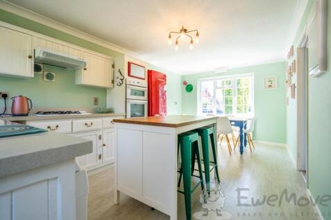 Kitchen-Diner with Pantry Cupboards