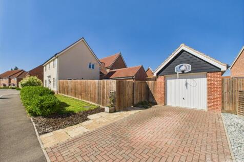 Front of house- Mark Stephens EweMove Newmarket an