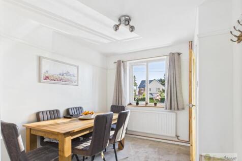 EweMove Mildenhall Eriswell Road Dining room 1