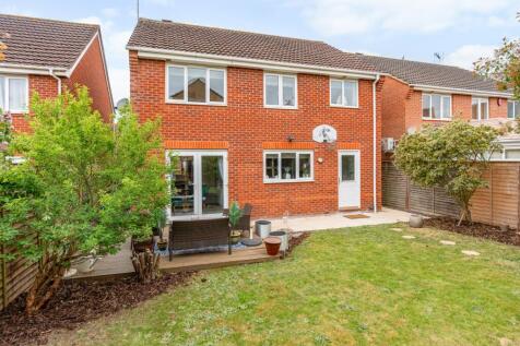 Rear of Lavender Close