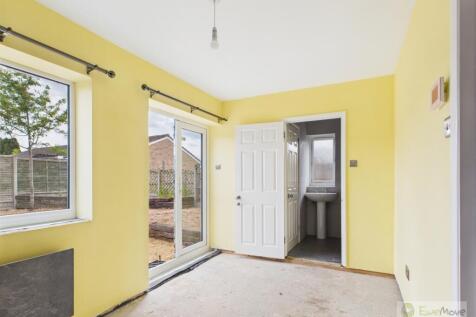 EweMove Mildenhall North Road Bedroom 3