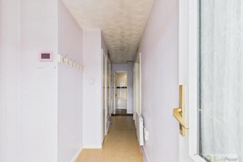 EweMove Mildenhall North Road Hallway