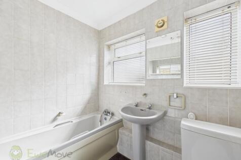 CAM03589G0-PR0081-STILL014