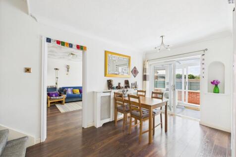 Dining Room- Mark Stephens EweMove Newmarket and S