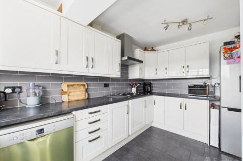 Kitchen- Mark Stephens EweMove Newmarket and Soham