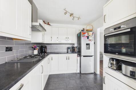 Kitchen- Mark Stephens EweMove Newmarket and Soham