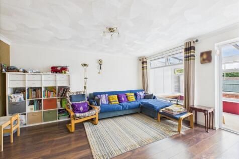 Living Room- Mark Stephens EweMove Newmarket and S