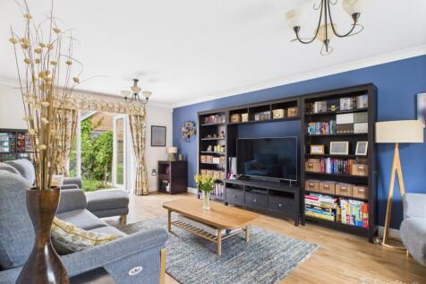 Living Room- Mark Stephens EweMove Newmarket and S