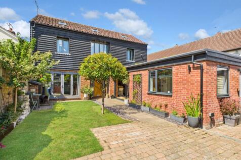 Front of house- Mark Stephens EweMove Newmarket an