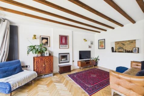 Living Room- Mark Stephens EweMove Newmarket and S