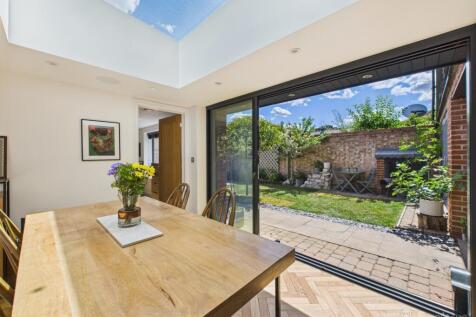 Dining Room- Mark Stephens EweMove Newmarket and S