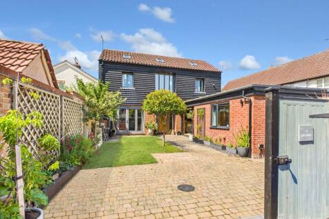Front of house- Mark Stephens EweMove Newmarket an