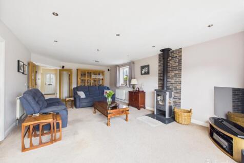 Living Room- Mark Stephens EweMove Newmarket and S