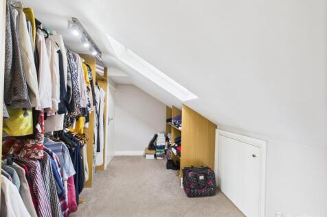 Dressing Room- Mark Stephens EweMove Newmarket and