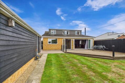 Garden- Mark Stephens EweMove Newmarket and Soham 