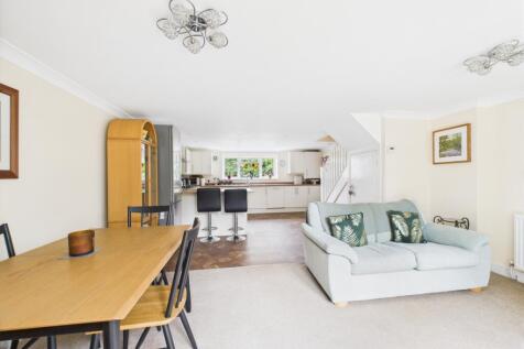 Kitchen Living Area