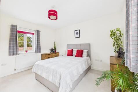 Principal Bedroom- Mark Stephens EweMove Newmarket