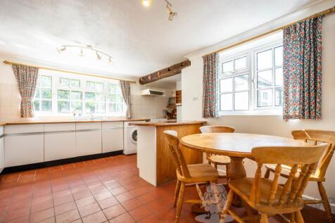 Kitchen-Breakfast Room Overlooking Garden and Padd