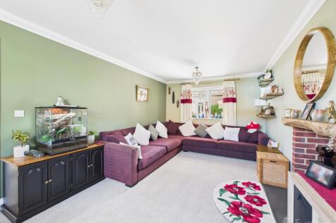 Living Room- Mark Stephens EweMove Newmarket and S