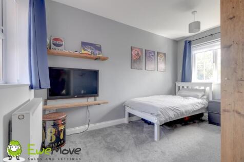 Double Bedroom at Hawkfields by Ben Brind EweMove 