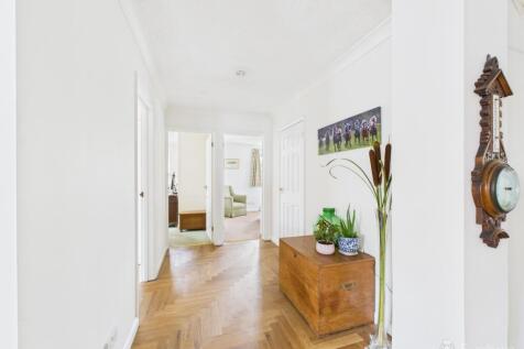Hallway- Mark Stephens EweMove Newmarket and Soham