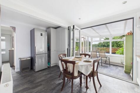 Kitchen Diner- Mark Stephens EweMove Newmarket and