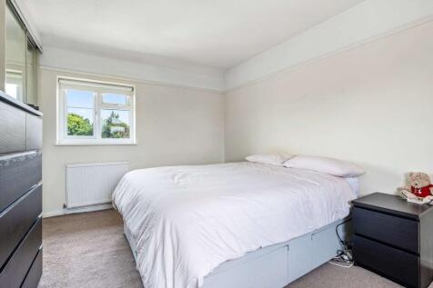 Bedroom 1 (Double)