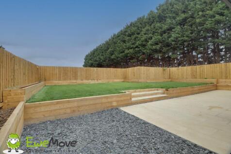 Garden at Station Road by Ben Brind EweMove Sales 