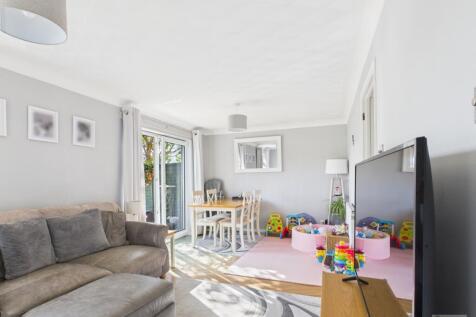 Raven Close - Living 2 - EweMove Mildenhall