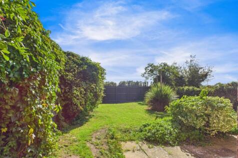 Raven Close - Garden - 3 - EweMove Mildenhall