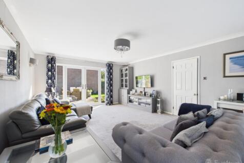 Living Room- Mark Stephens EweMove Newmarket and S