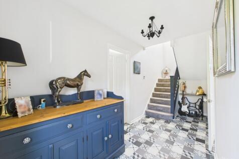 Hallway- Mark Stephens EweMove Newmarket and Soham