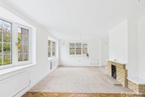 Thetford Road Ewemove Mildenhall Living room 1