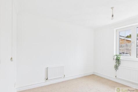 Thetford Road EweMove Mildenhall B2a