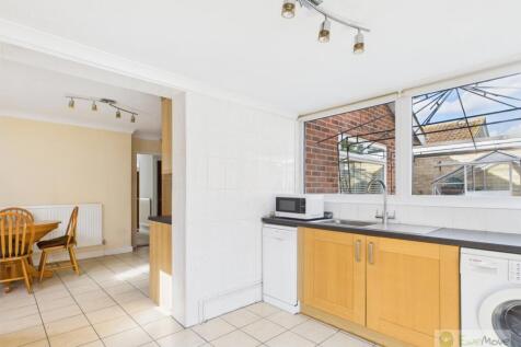 Covey Way EweMove Mildenhall Utility Room 2