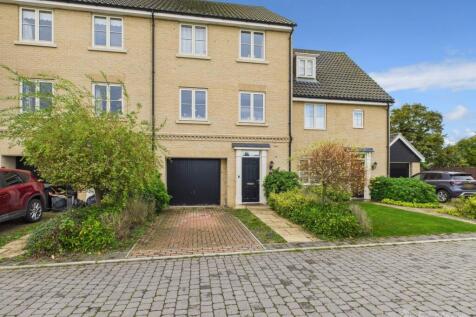 Front of House- Mark Stephens EweMove Newmarket an