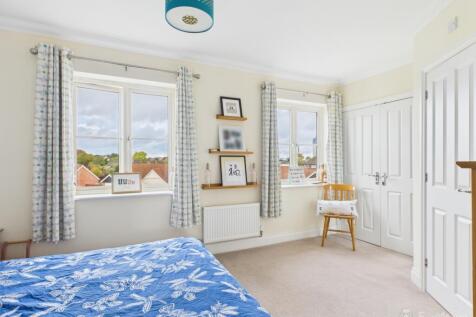 Principal Bedroom- Mark Stephens EweMove Newmarket