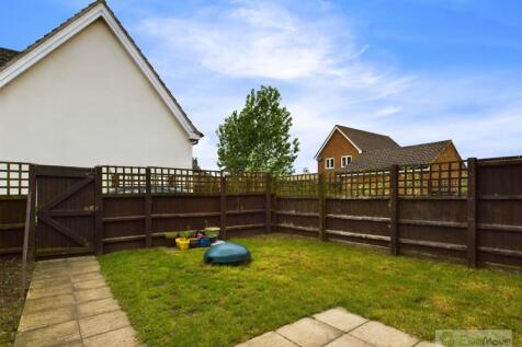 Aspal Lane Garden 1 EweMove Mildenhall